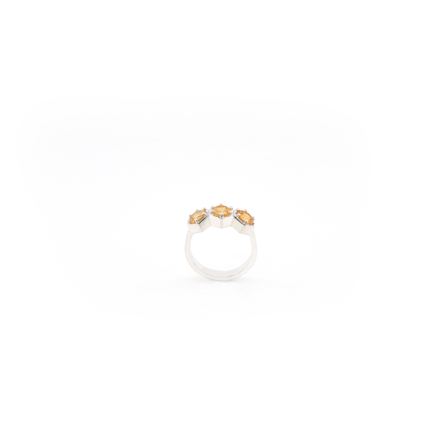 Apis trio ring